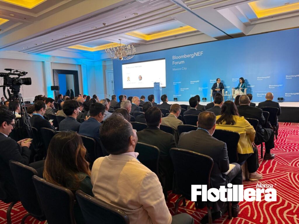 Bloomberg Aranceles vehículos pesados 