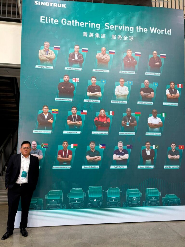 El Ing. Álvaro Márquez Guijarro demostró sus conocimientos frente a los otros competidores mundiales