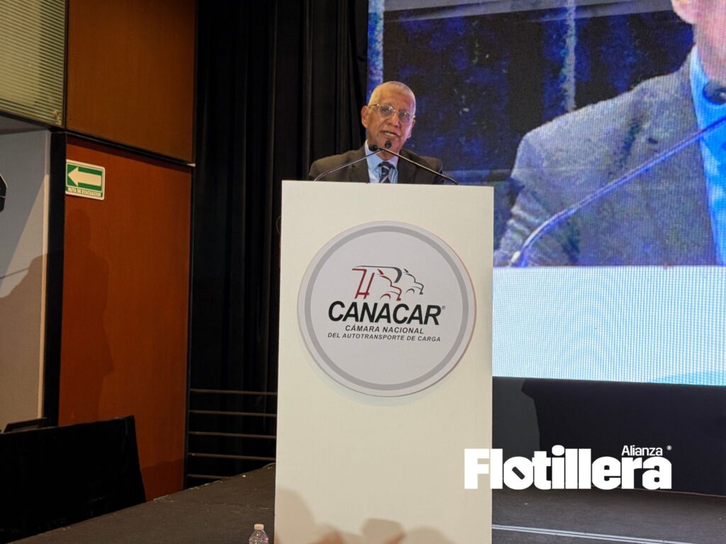 Luis Ruiz Hernández, Titular de la Dirección General del Autotransporte Federal