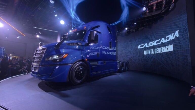 Nuevo Freightliner Cascadia quinta generación eleva el estándar de eficiencia y desempeño