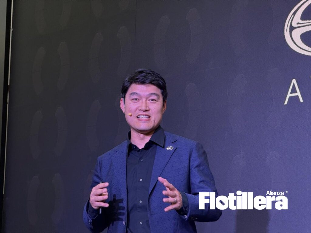 Yu Sakamoto, Presidente y Director General de Hino México