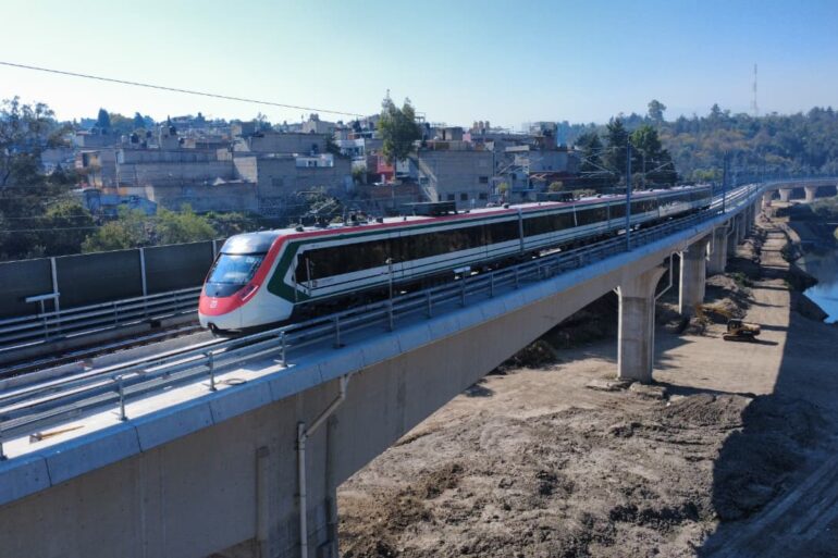 tren "El Insurgente"