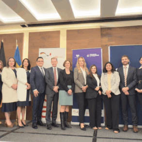 Mujeres Conduciendo el Cambio