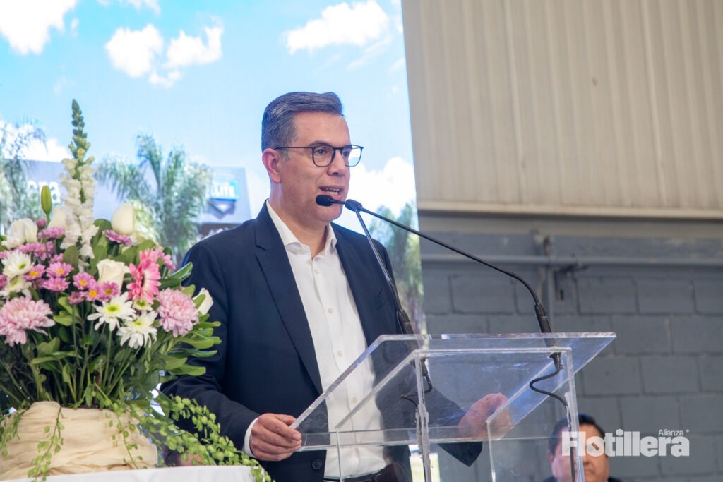 José Luis Bazet, Gerente Sr de Desarrollo de Distribuidores Daimler Truck