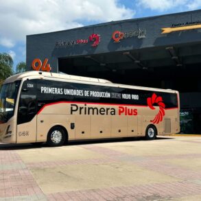Volvo 9800