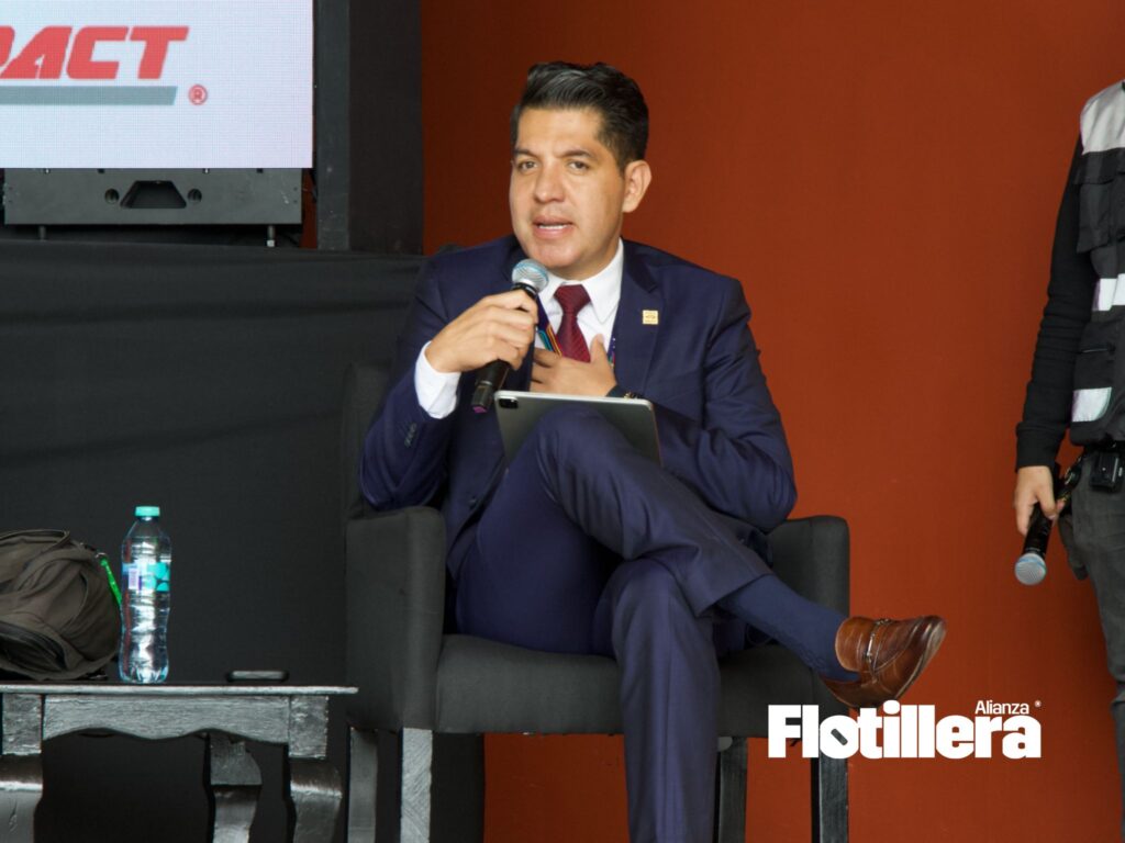 Emmanuel Reyes Carmona, Senador de la República